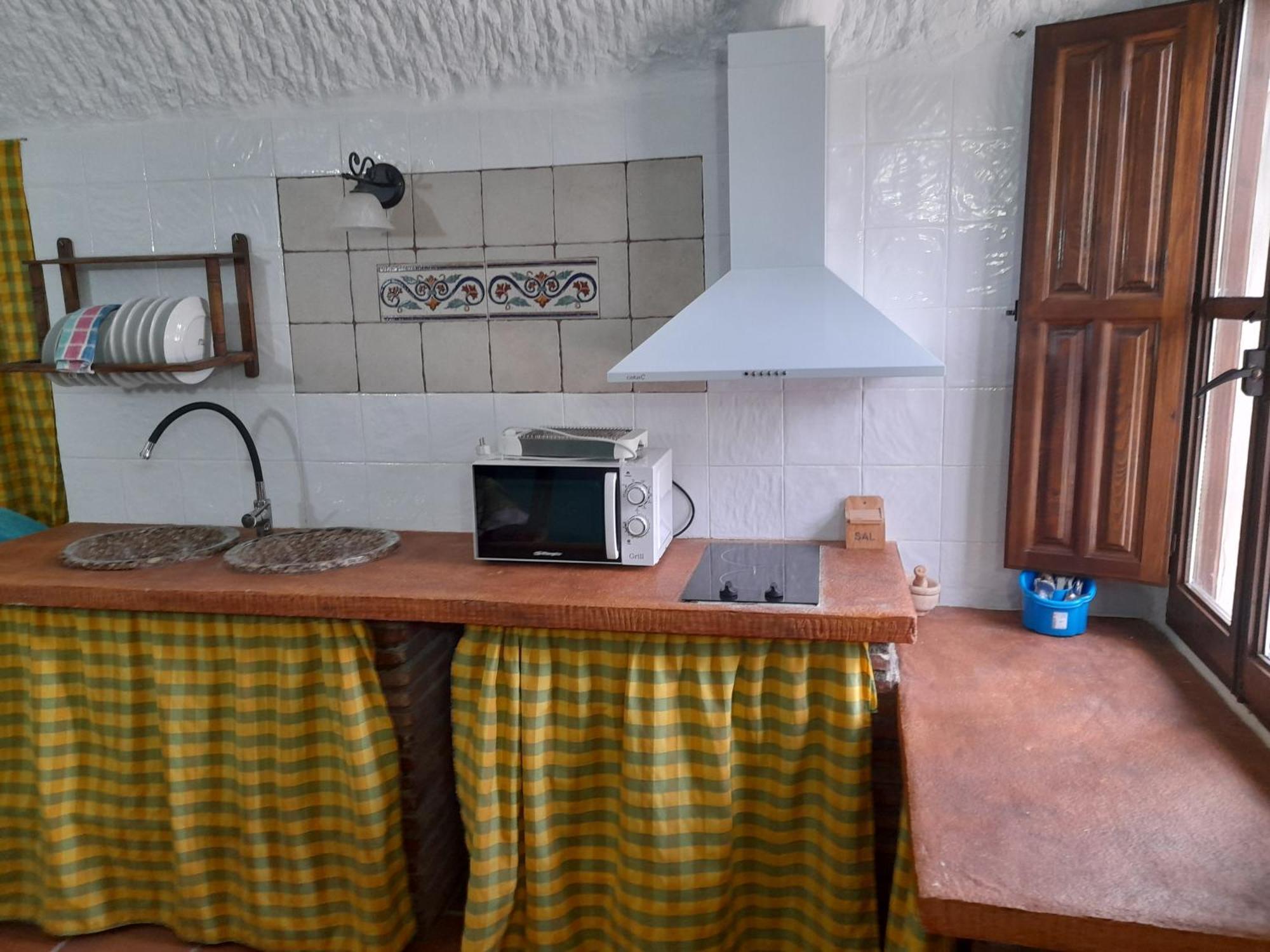 Cuevas La Chumbera Guest House Benalua de Guadix Exterior photo