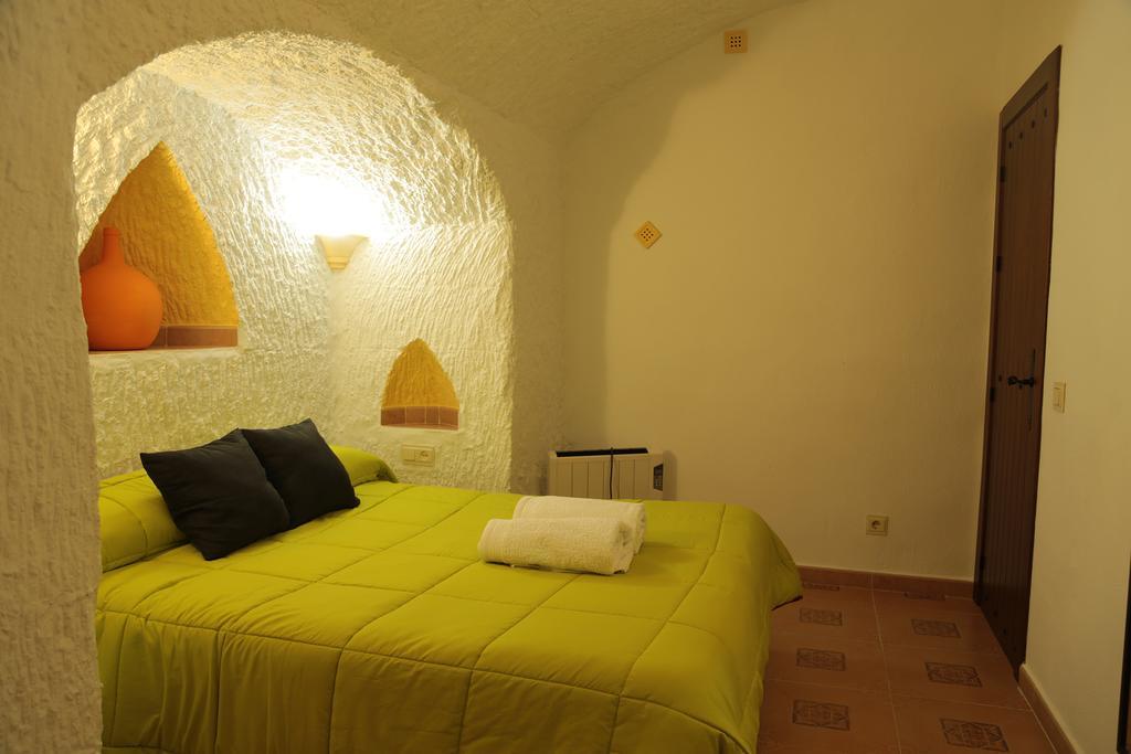Cuevas La Chumbera Guest House Benalua de Guadix Exterior photo